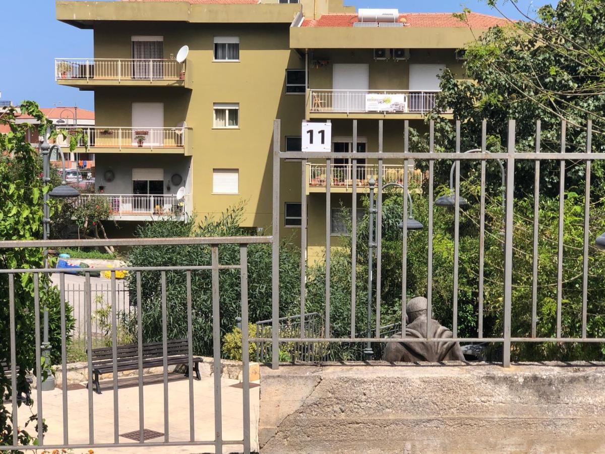 شقة Casa Della Zia تْشيفالو المظهر الخارجي الصورة